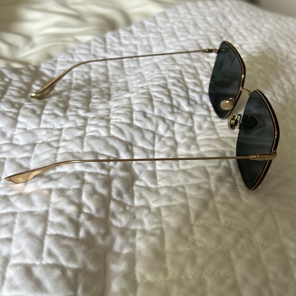 Dior Sunglasses - Picture 2 of 3